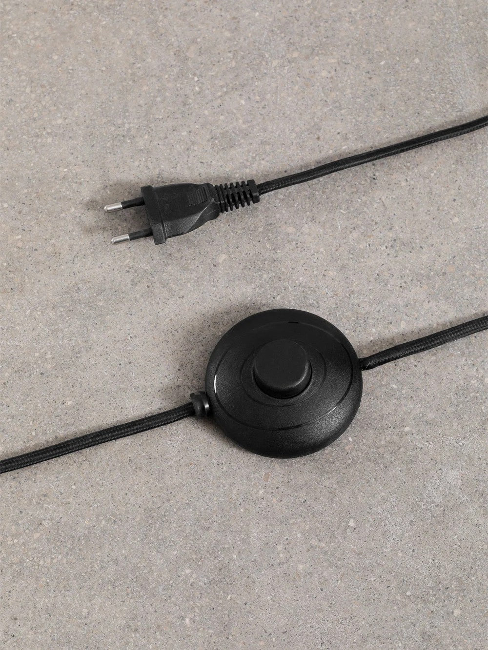 POTRÓJNA LAMPA PODŁOGOWA "ORBY"